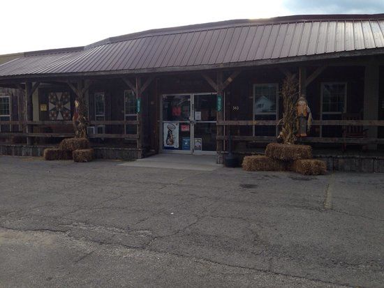 Back Porch Treasures Craft & Antique Mall